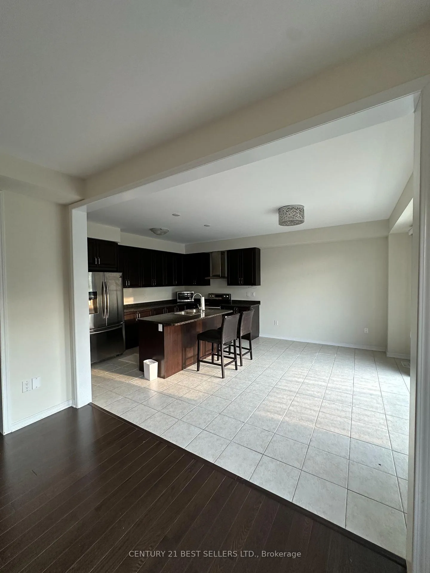 Photo 8 of 1 Fleming Crescent, Haldimand — HOMEH