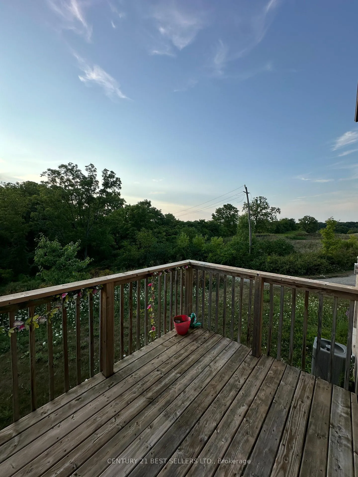 Photo 10 of 1 Fleming Crescent, Haldimand — HOMEH