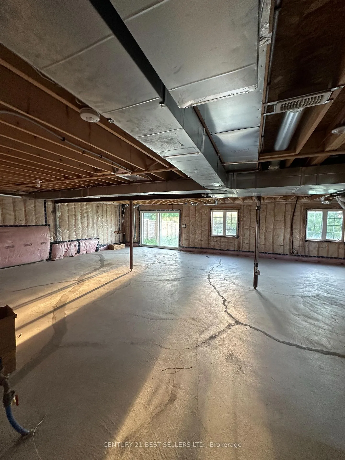 Photo 19 of 1 Fleming Crescent, Haldimand — HOMEH