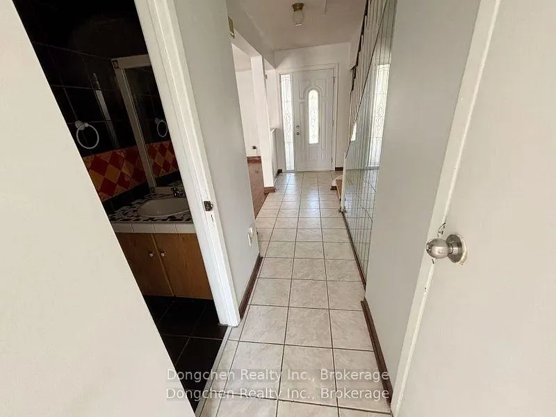 Photo 18 of 145 Risebrough Circuit, Markham, Milliken Mills West — HOMEH