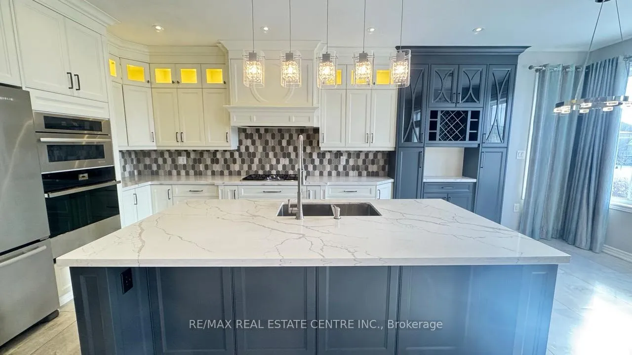 Photo 8 of Unit Main, 96 Antibes Drive, Brampton, Credit Valley — HOMEH