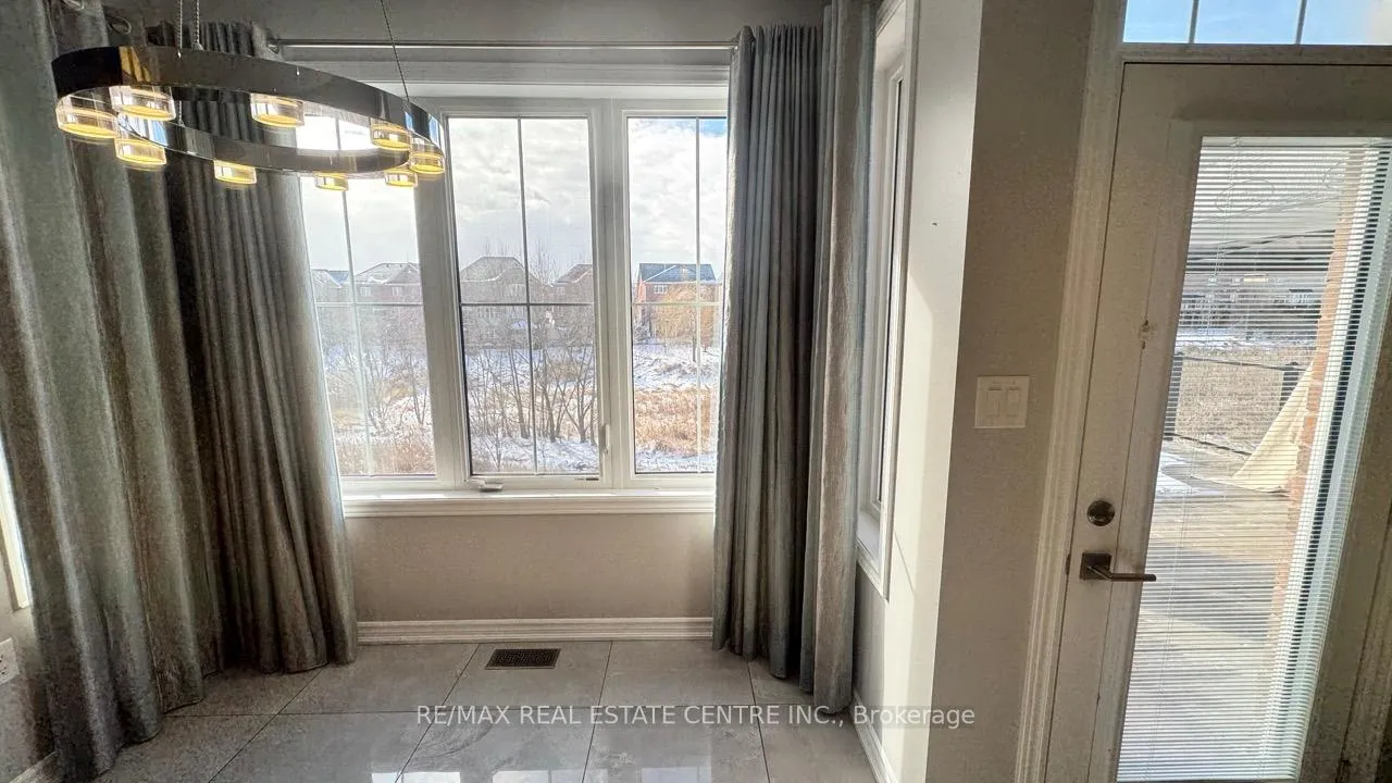 Photo 11 of Unit Main, 96 Antibes Drive, Brampton, Credit Valley — HOMEH