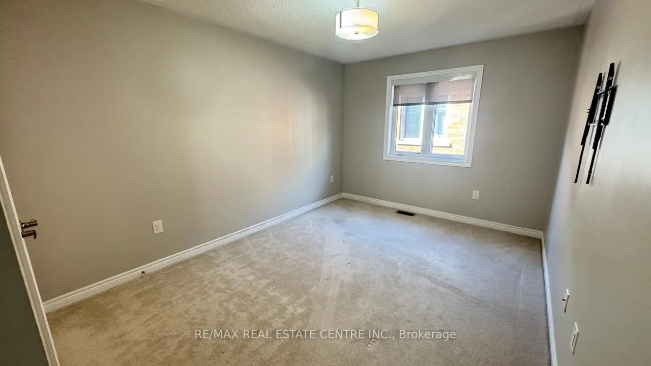 Photo 25 of Unit Main, 96 Antibes Drive, Brampton, Credit Valley — HOMEH