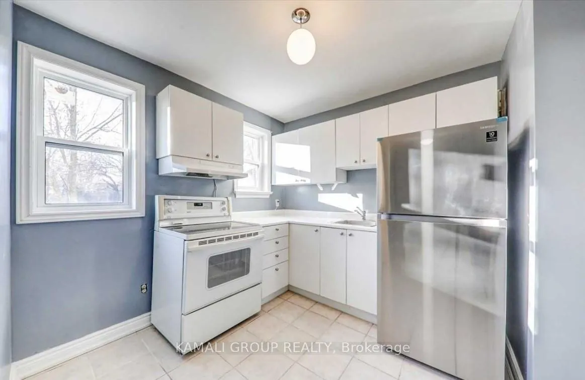 Photo 2 of Unit Main, 380 Phillip Murray Avenue, Oshawa, Lakeview — HOMEH