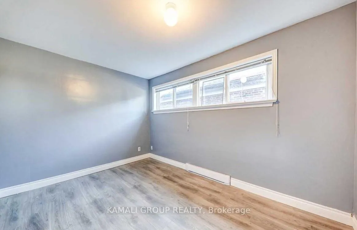 Photo 4 of Unit Main, 380 Phillip Murray Avenue, Oshawa, Lakeview — HOMEH