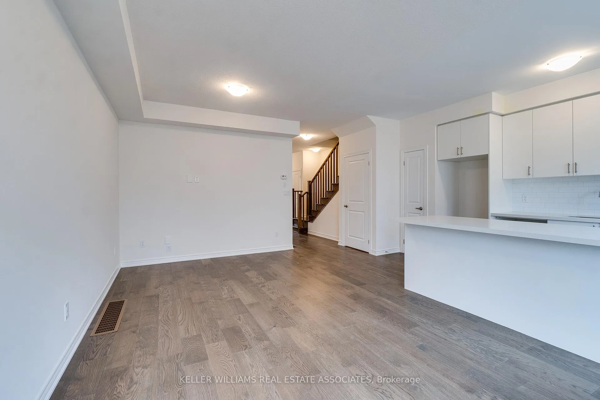 Photo 6 of 6 Jellicoe Court, Hamilton, Hill Park — HOMEH