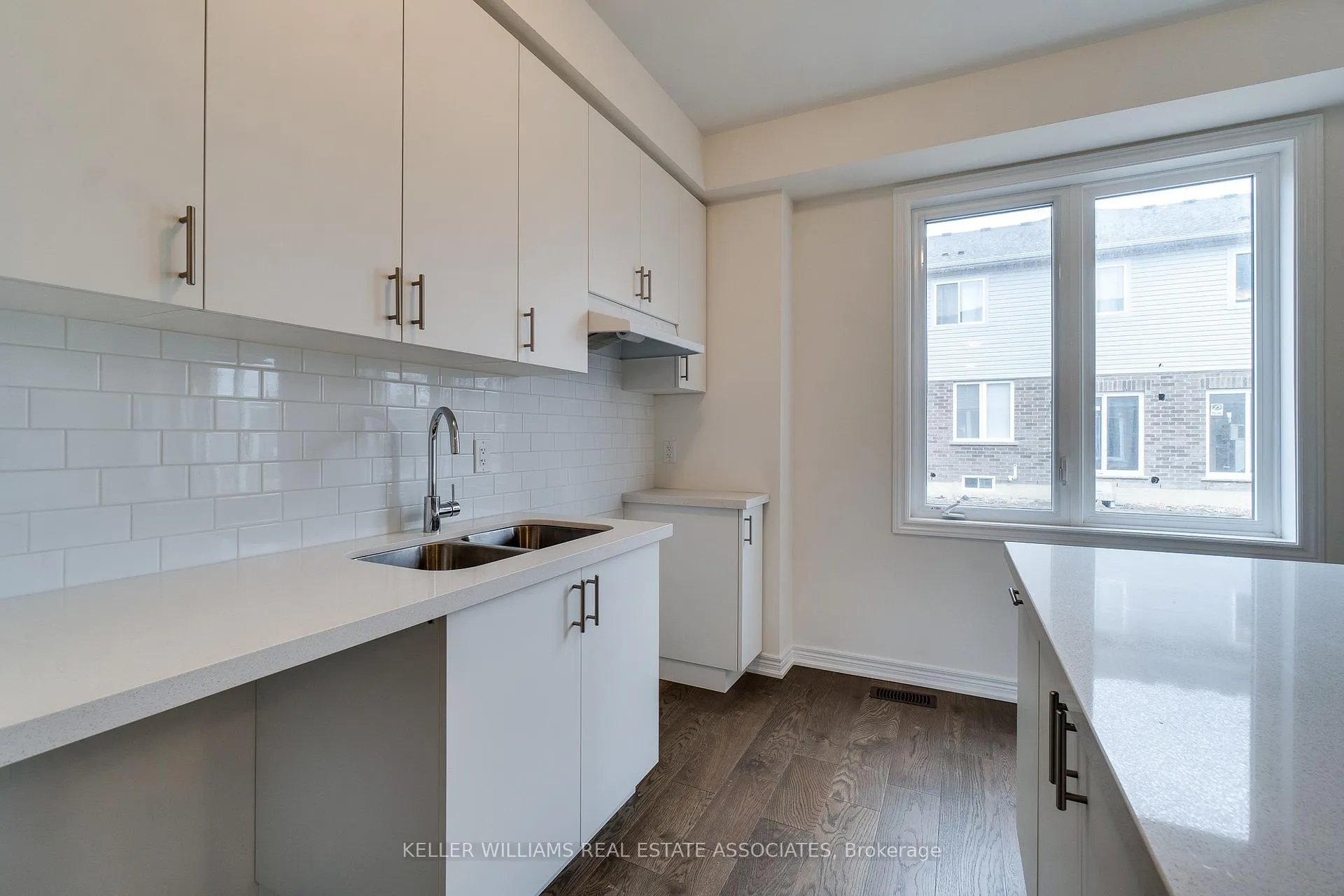 Photo 12 of 6 Jellicoe Court, Hamilton, Hill Park — HOMEH