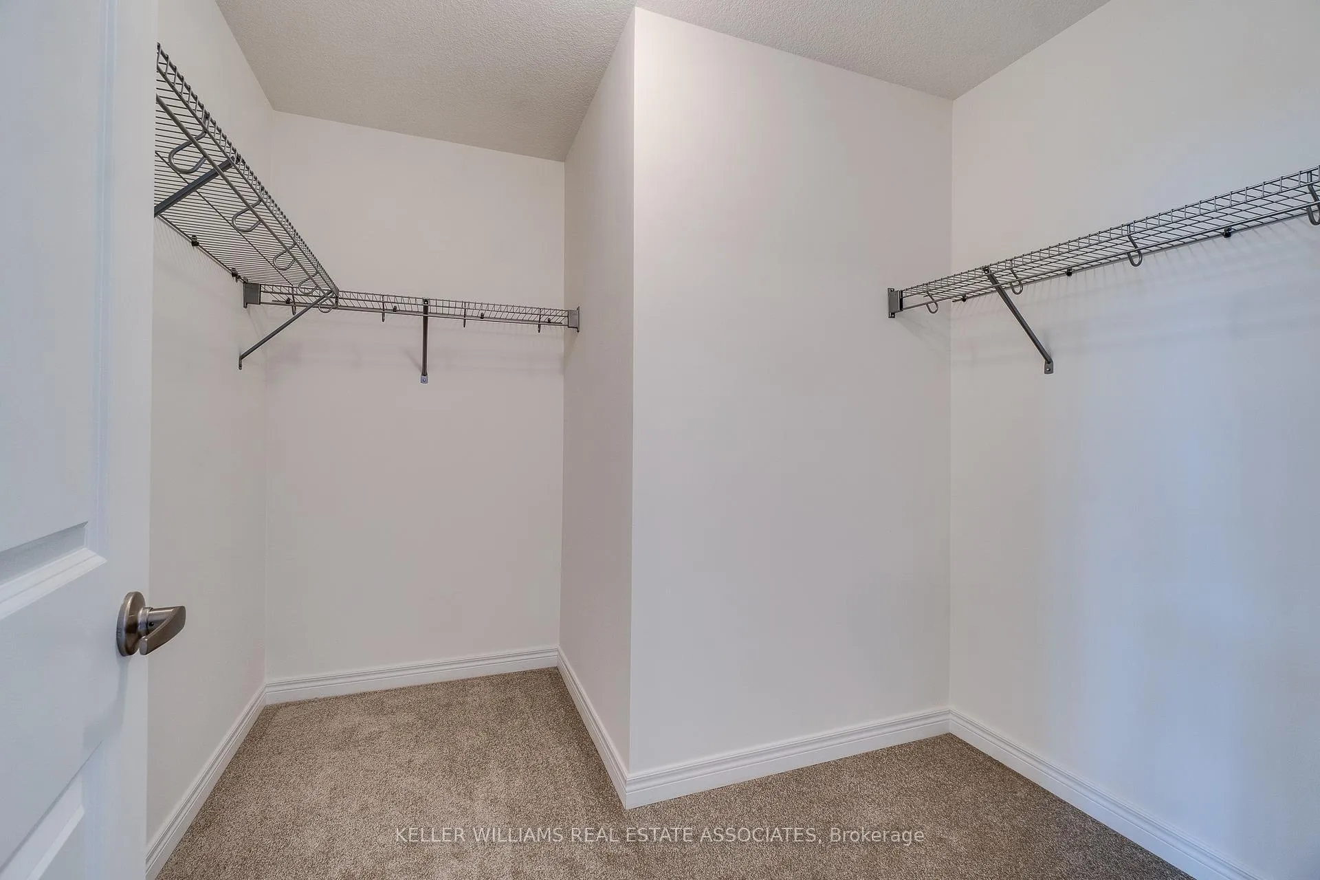 Photo 20 of 6 Jellicoe Court, Hamilton, Hill Park — HOMEH
