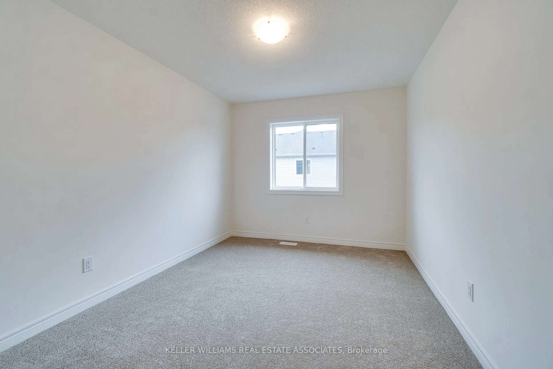 Photo 23 of 6 Jellicoe Court, Hamilton, Hill Park — HOMEH