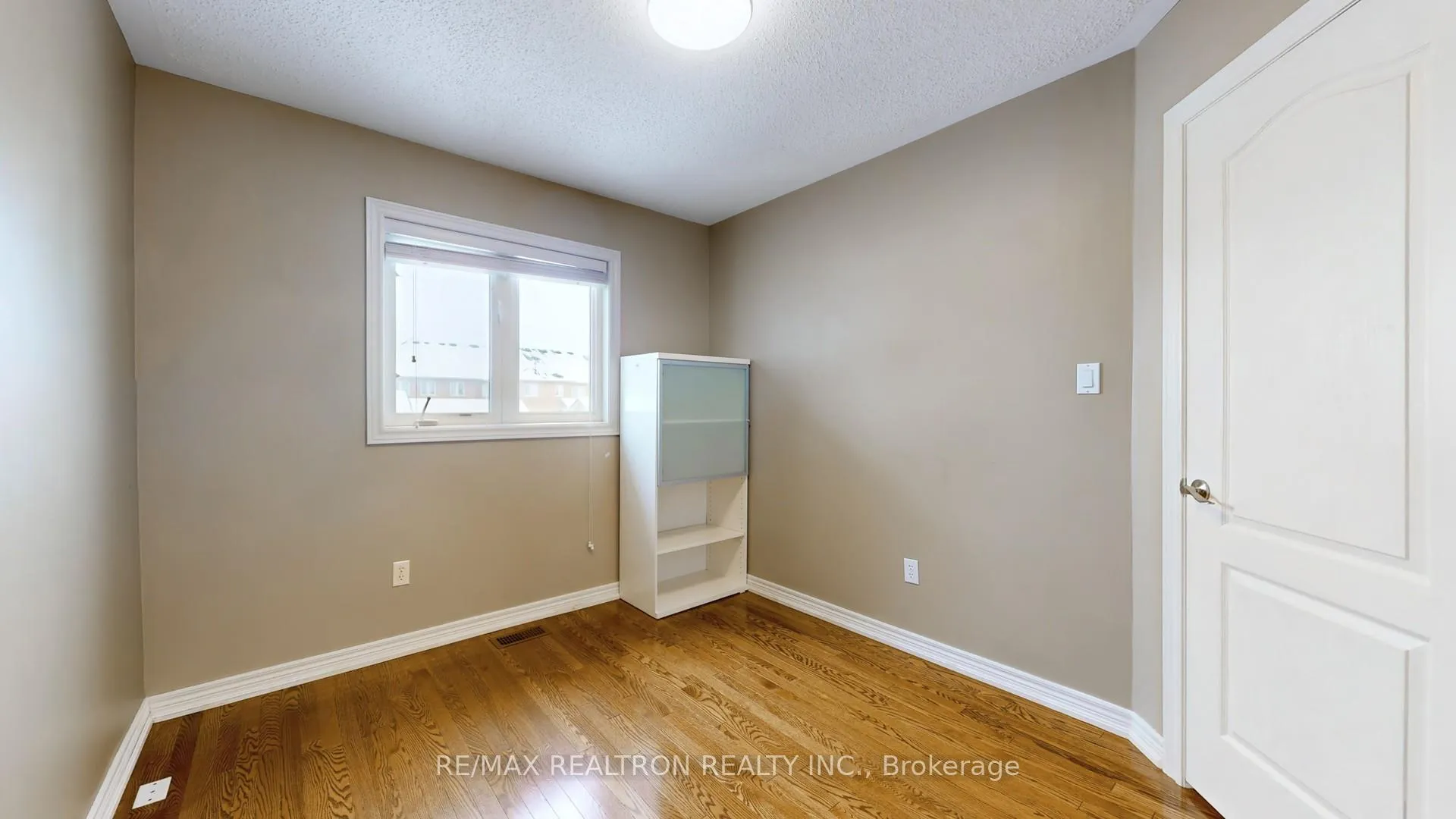 Photo 18 of 1886 Bur Oak Avenue, Markham, Greensborough — HOMEH