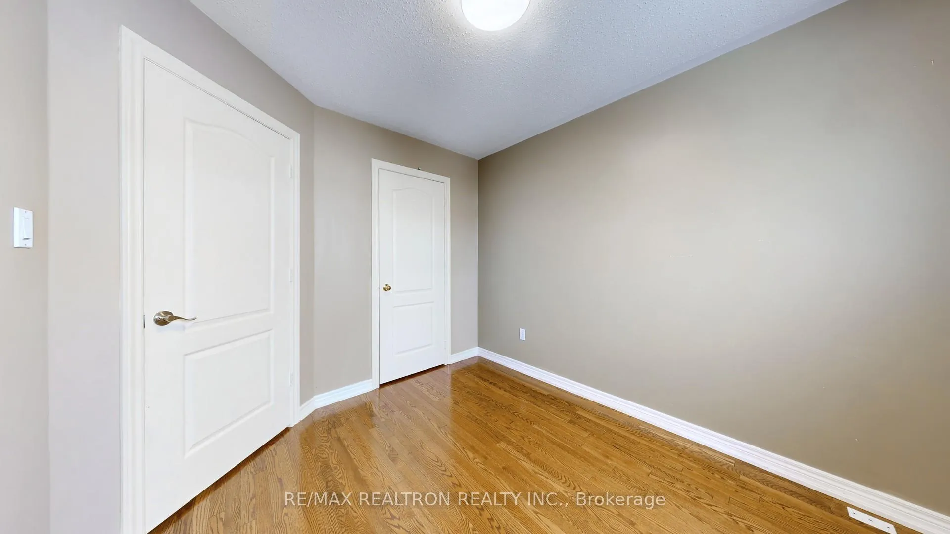 Photo 21 of 1886 Bur Oak Avenue, Markham, Greensborough — HOMEH