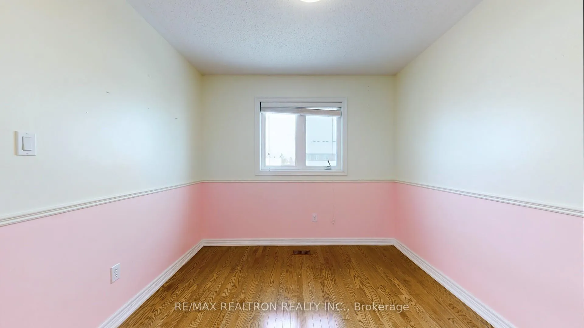 Photo 23 of 1886 Bur Oak Avenue, Markham, Greensborough — HOMEH