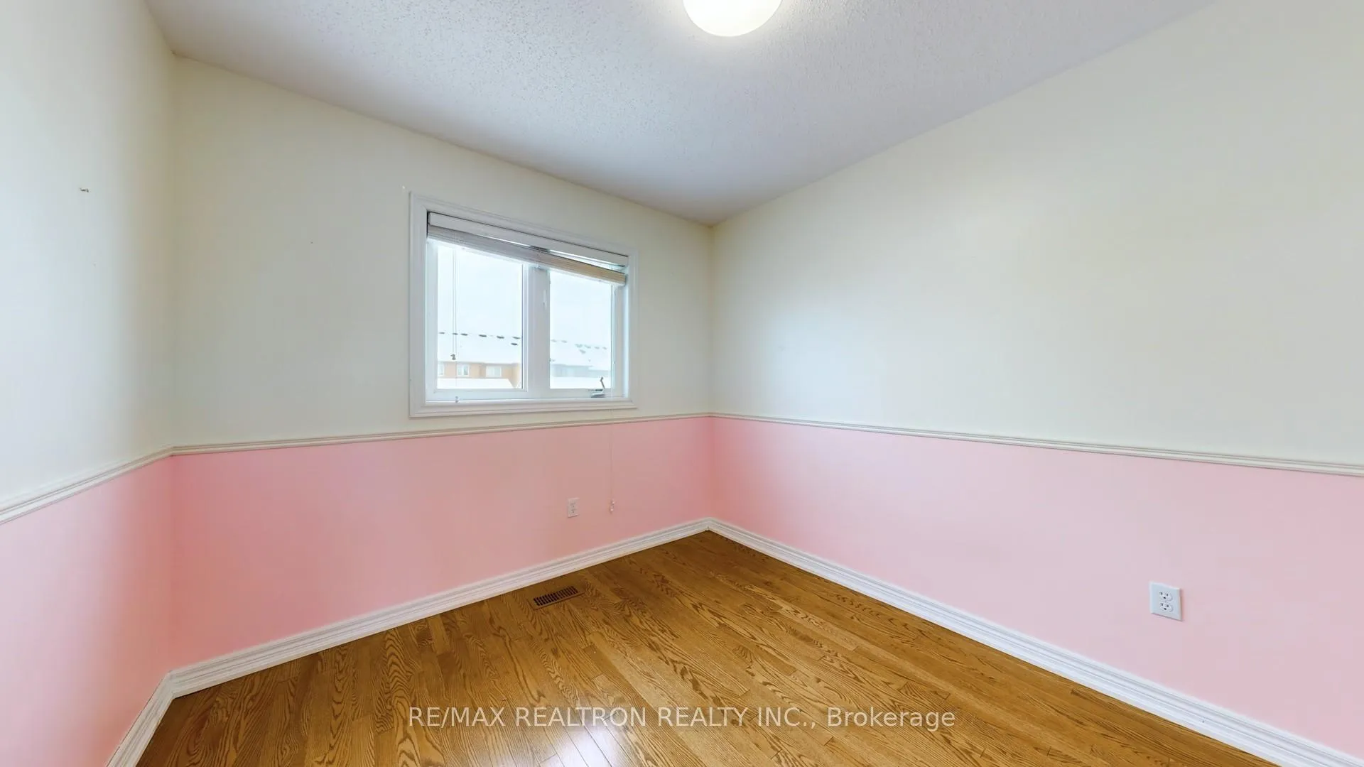 Photo 24 of 1886 Bur Oak Avenue, Markham, Greensborough — HOMEH