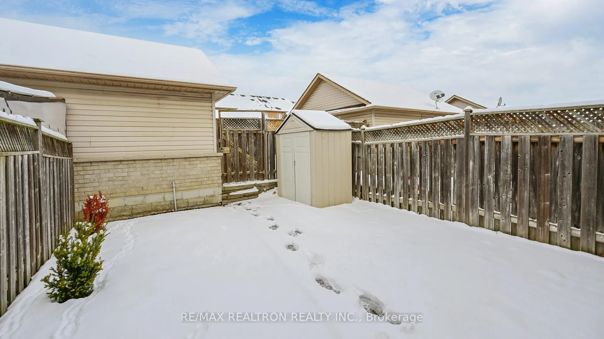 Photo 36 of 1886 Bur Oak Avenue, Markham, Greensborough — HOMEH