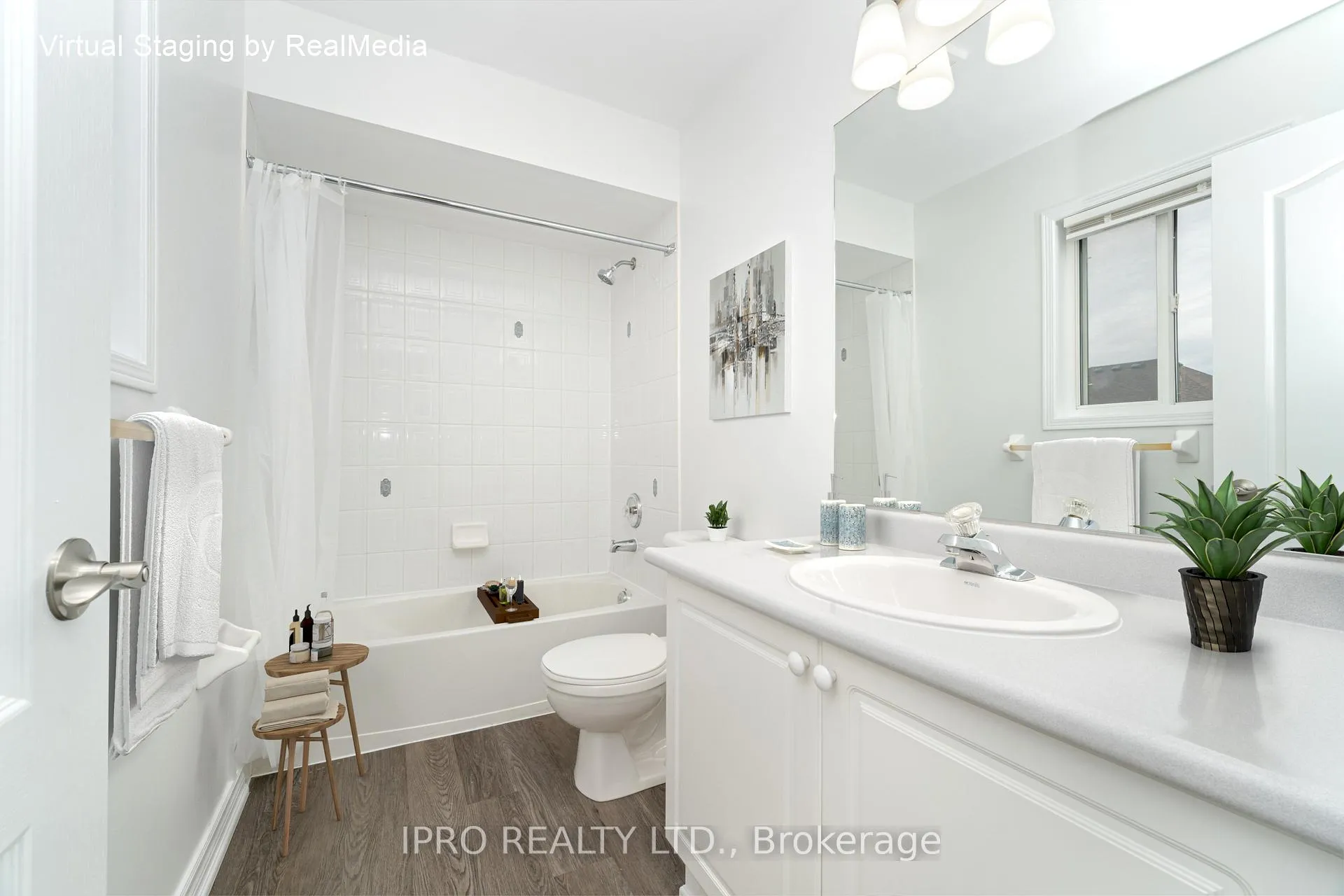 Photo 16 of 357 Edenbrook Hill, Brampton, Fletcher's Meadow — HOMEH