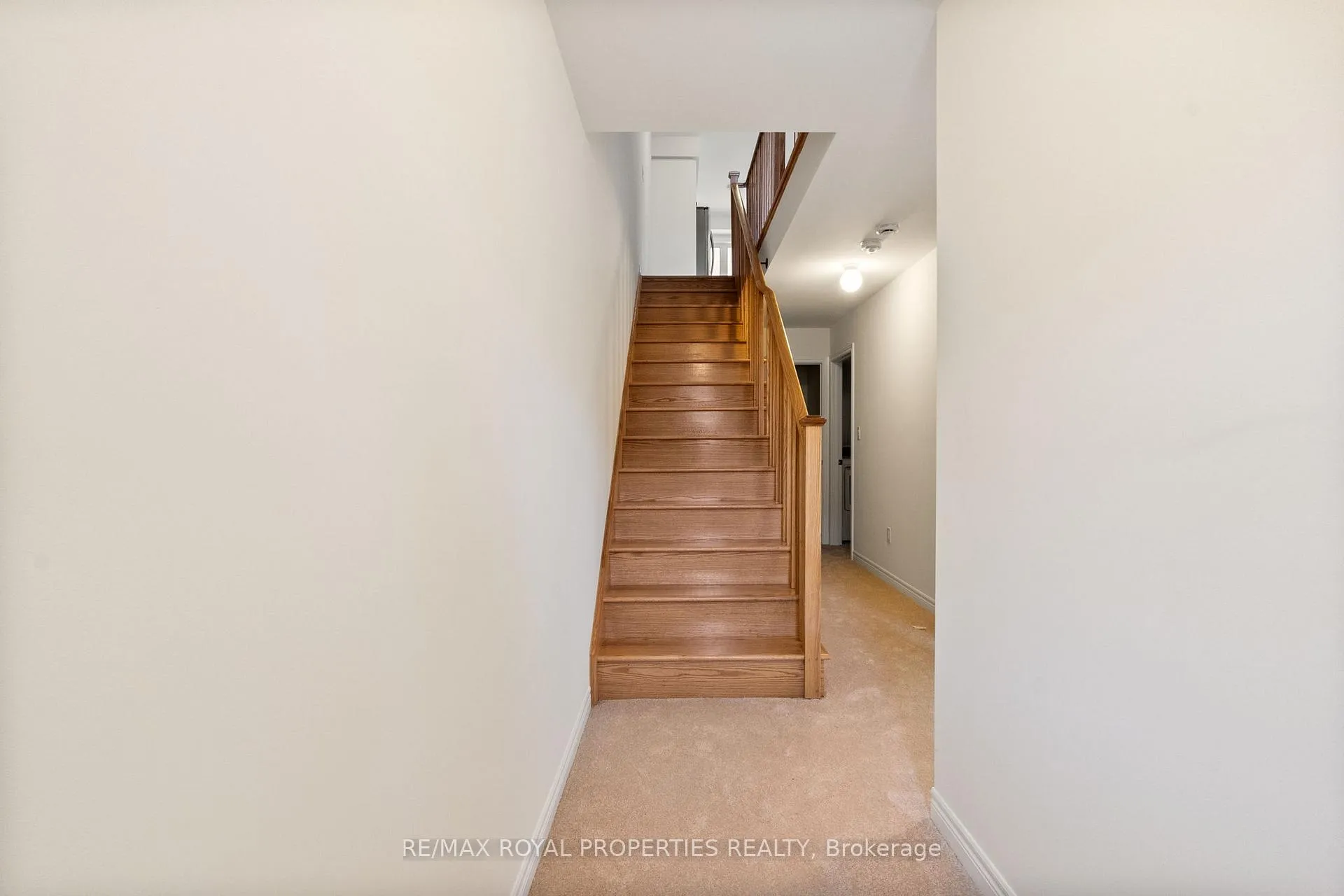 Photo 4 of 2849 Whites Road, Pickering, Rural Pickering — HOMEH
