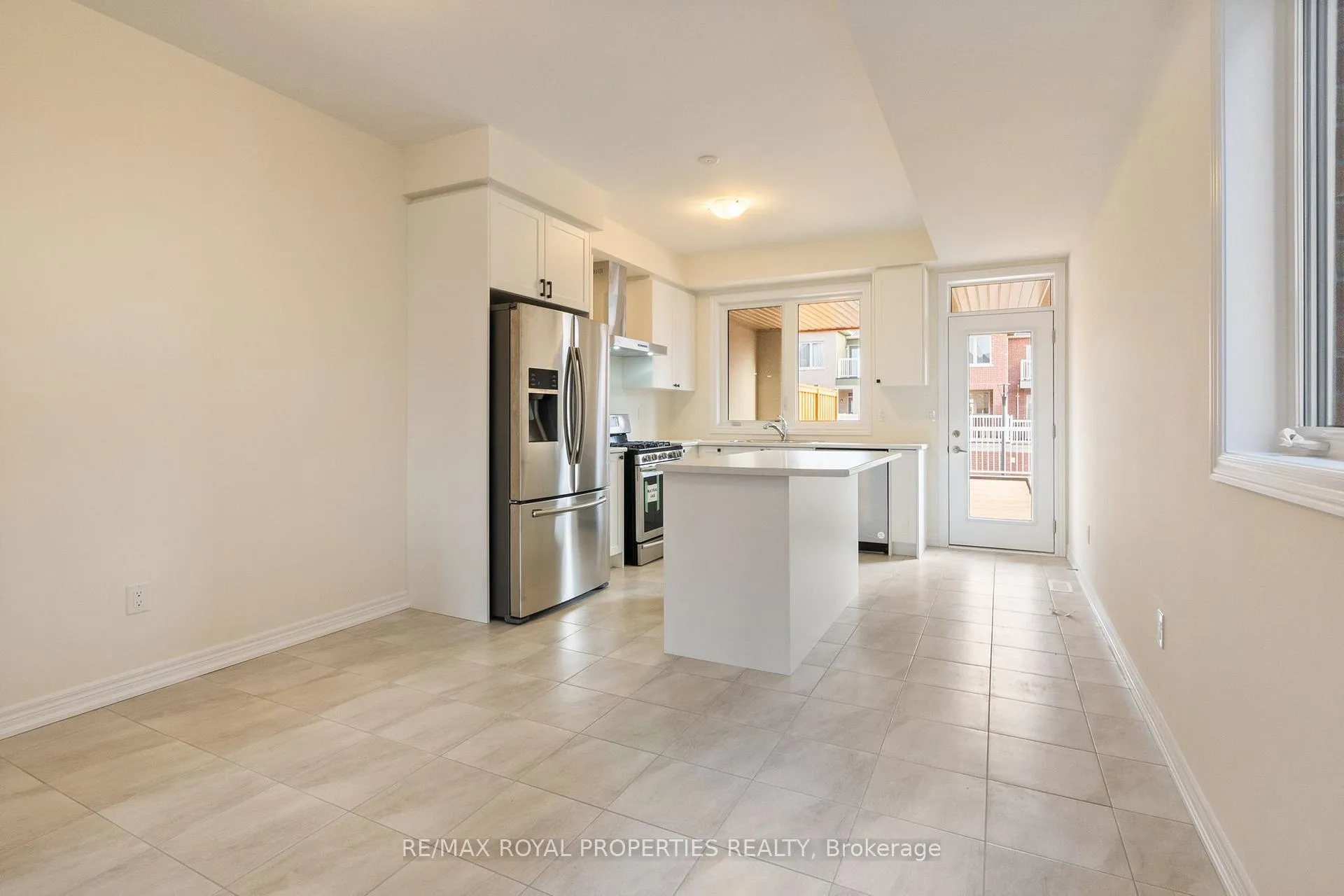 Photo 12 of 2849 Whites Road, Pickering, Rural Pickering — HOMEH