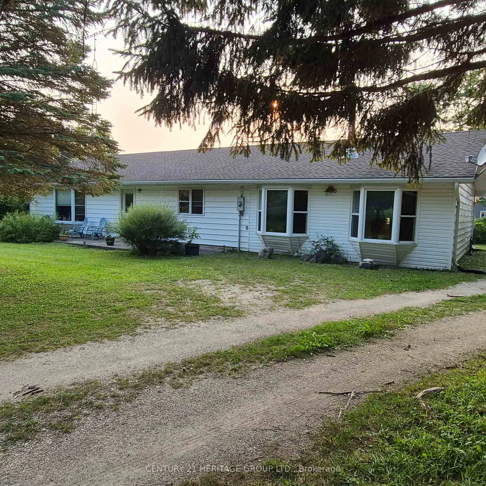 Photo 2 of 320047 Road 170, Grey Highlands — HOMEH