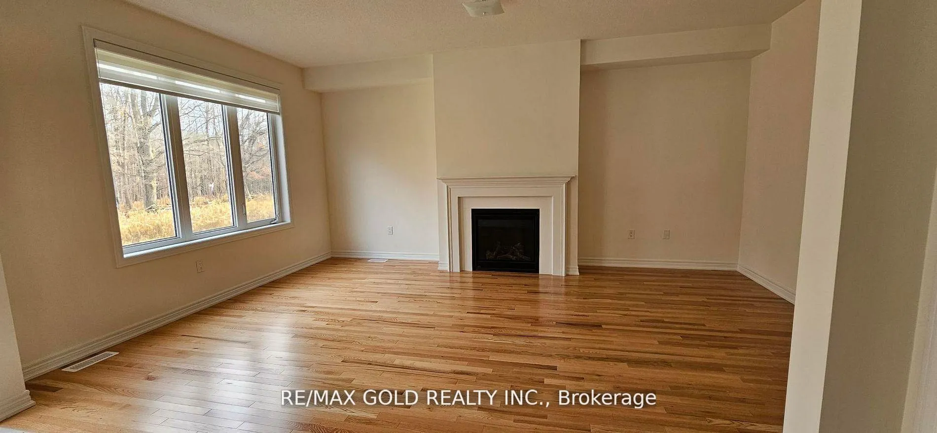 Photo 10 of 500 Black Cherry Crescent, Shelburne — HOMEH