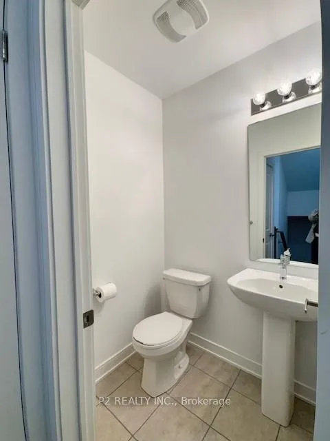 Photo 2 of 47 Spry Lane, Barrie, Innis-Shore — HOMEH