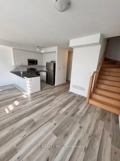 Photo 10 of 47 Spry Lane, Barrie, Innis-Shore — HOMEH