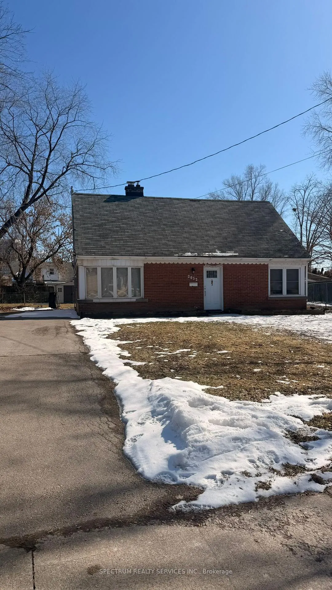 Photo 1 of 2052 Churchill Ave, Burlington, Freeman — HOMEH