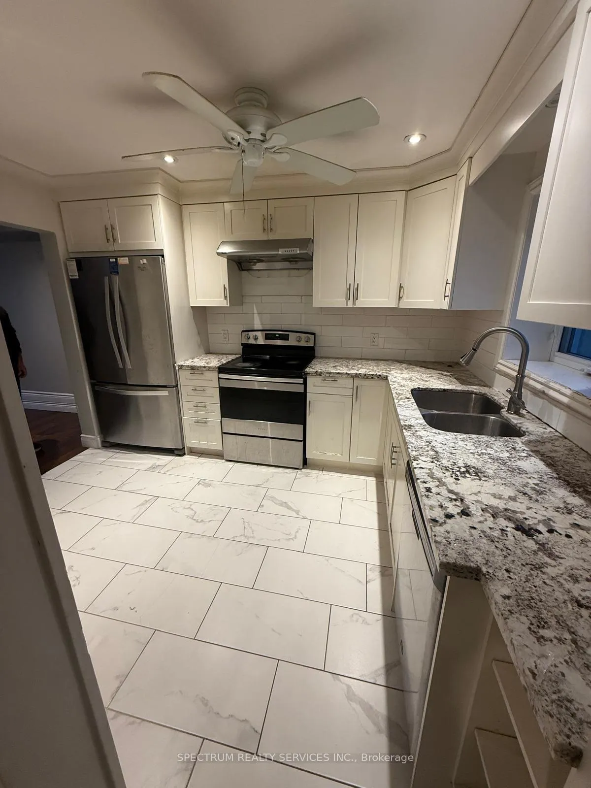 Photo 5 of 2052 Churchill Ave, Burlington, Freeman — HOMEH
