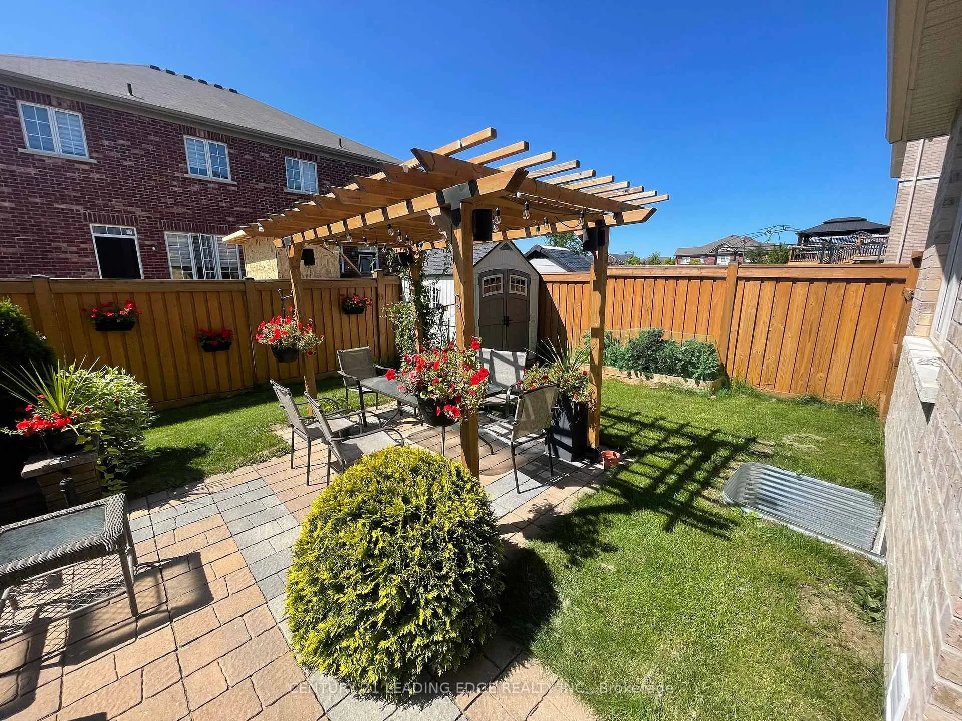 Photo 5 of Unit Upper, 40 Maple Trail Road, Caledon, Rural Caledon — HOMEH