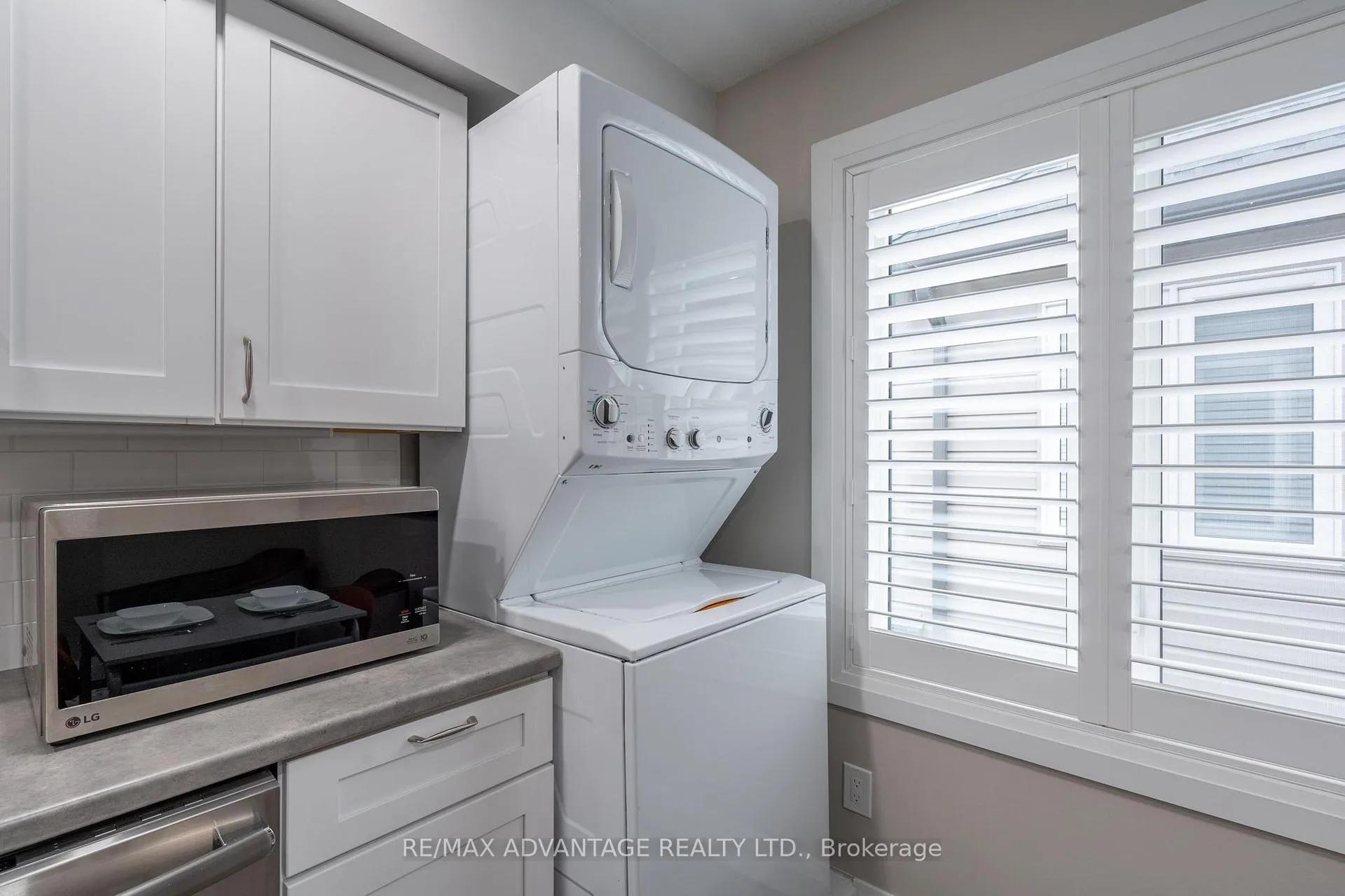 Photo 11 of Unit Upper, 30 Compass Trail, Central Elgin, Rural Central Elgin — HOMEH