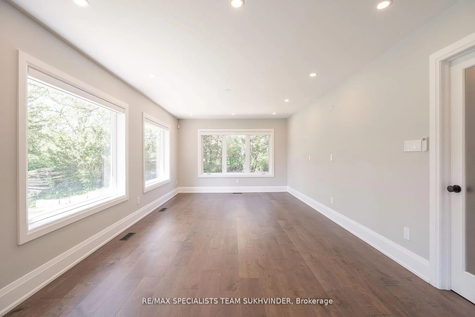 Photo 9 of 19 Rouge River Circle, Markham, Box Grove — HOMEH