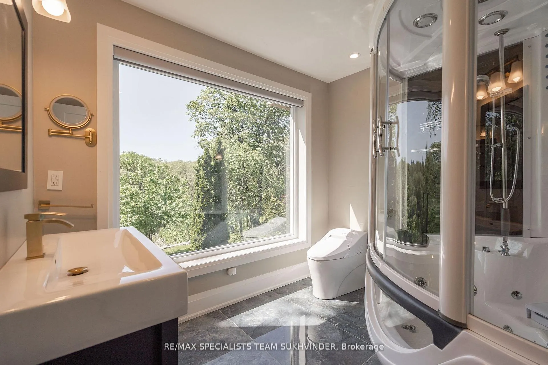 Photo 14 of 19 Rouge River Circle, Markham, Box Grove — HOMEH