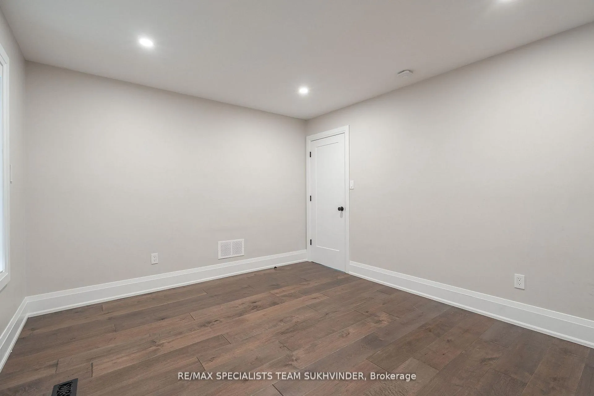 Photo 25 of 19 Rouge River Circle, Markham, Box Grove — HOMEH