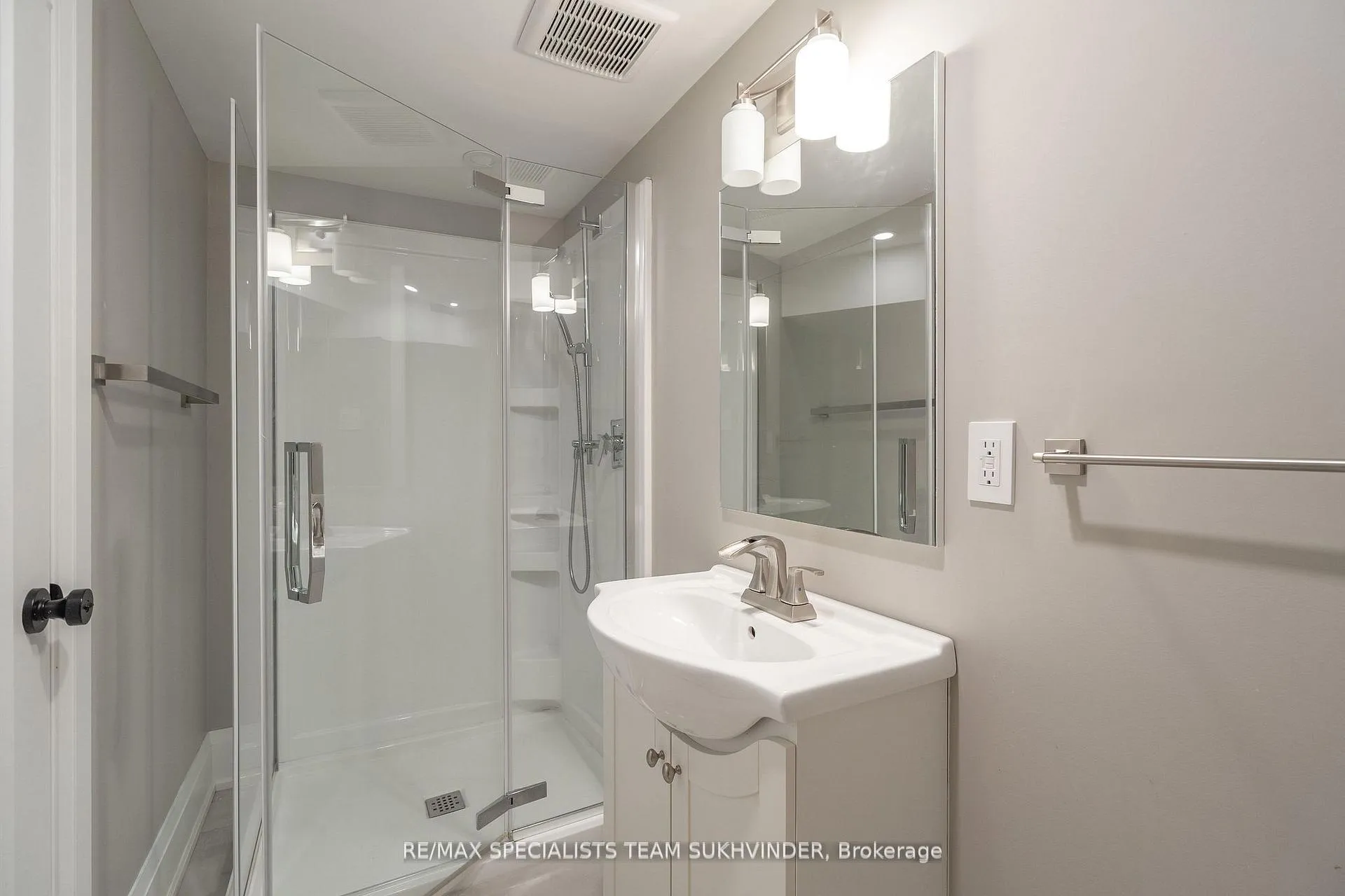 Photo 30 of 19 Rouge River Circle, Markham, Box Grove — HOMEH