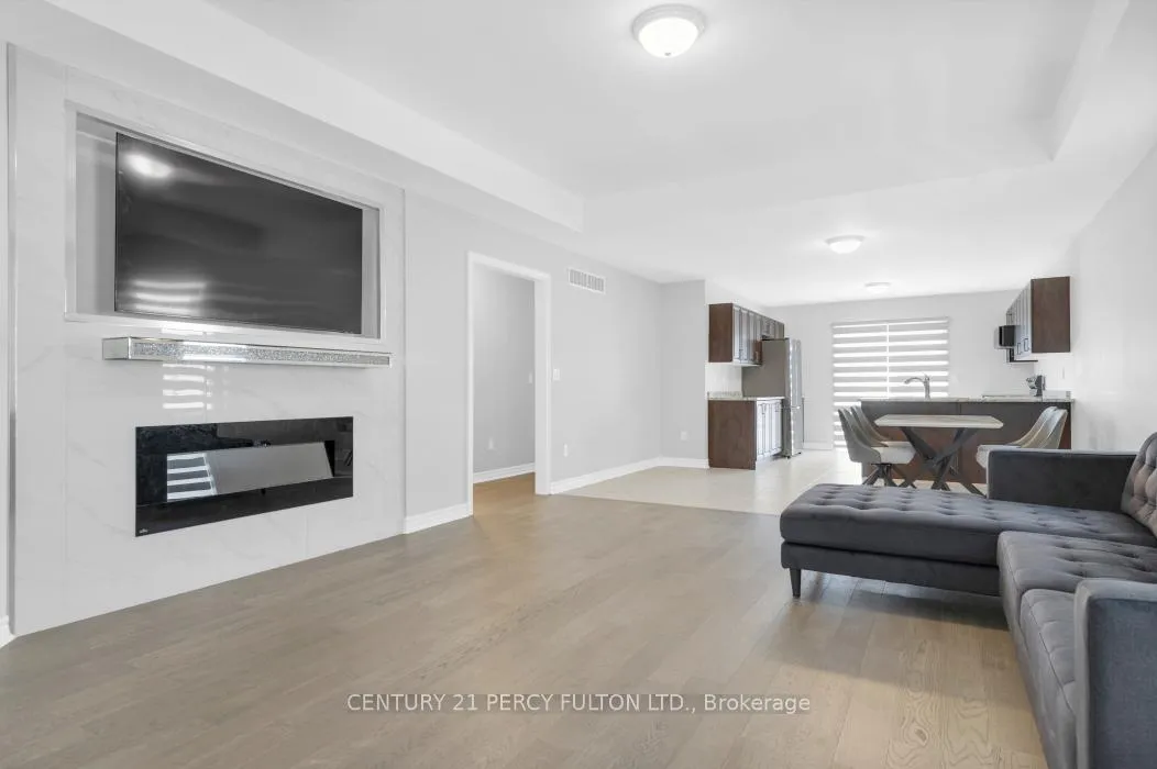 Photo 10 of 8 Braeburn Street, Brighton, Brighton (Town) — HOMEH