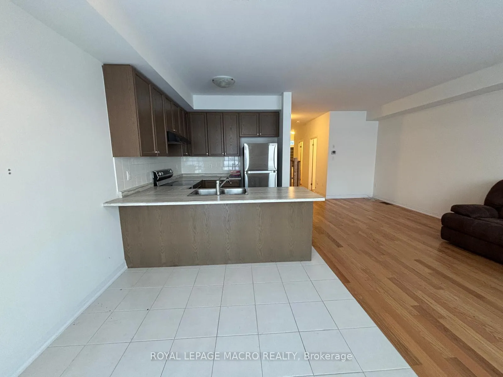 Photo 5 of 106 Selection Heights, Thorold, Allanburg/Thorold South — HOMEH