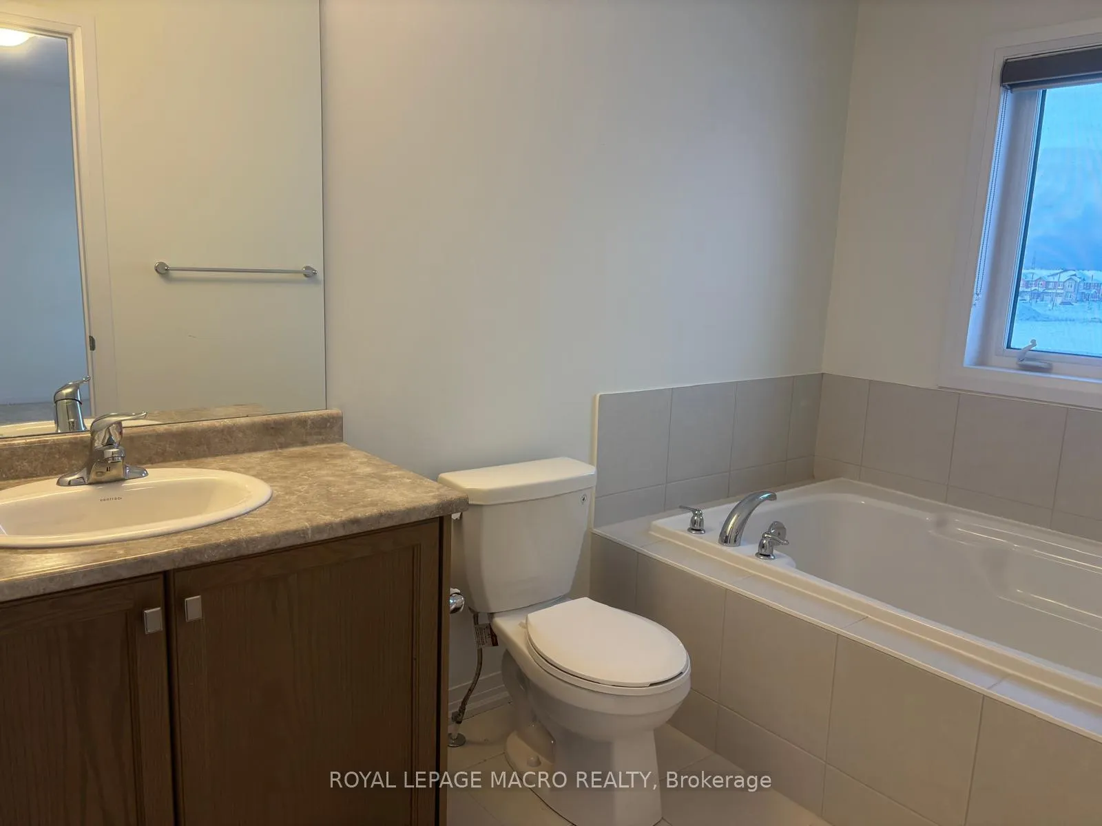 Photo 23 of 106 Selection Heights, Thorold, Allanburg/Thorold South — HOMEH