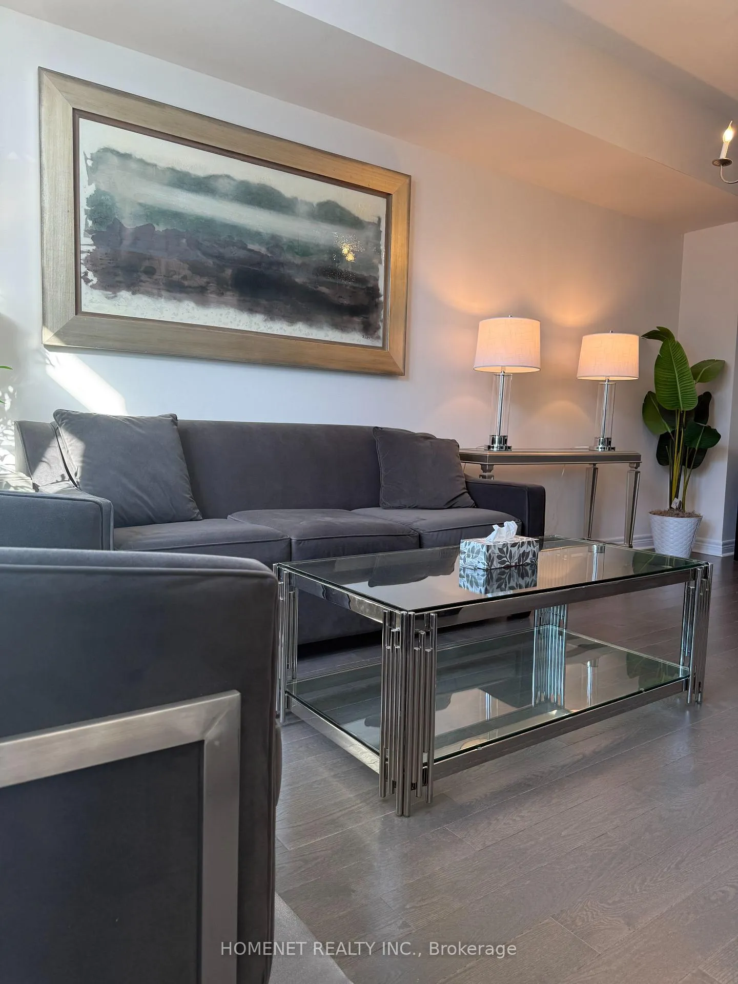 Photo 10 of 87 Grand Trunk Avenue, Vaughan, Patterson — HOMEH