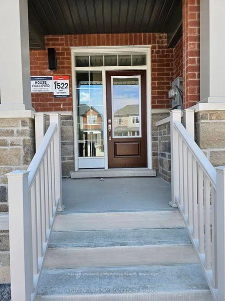 Photo 3 of 128 Greer Street, Barrie, Rural Barrie Southeast — HOMEH