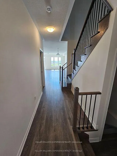 Photo 7 of 128 Greer Street, Barrie, Rural Barrie Southeast — HOMEH