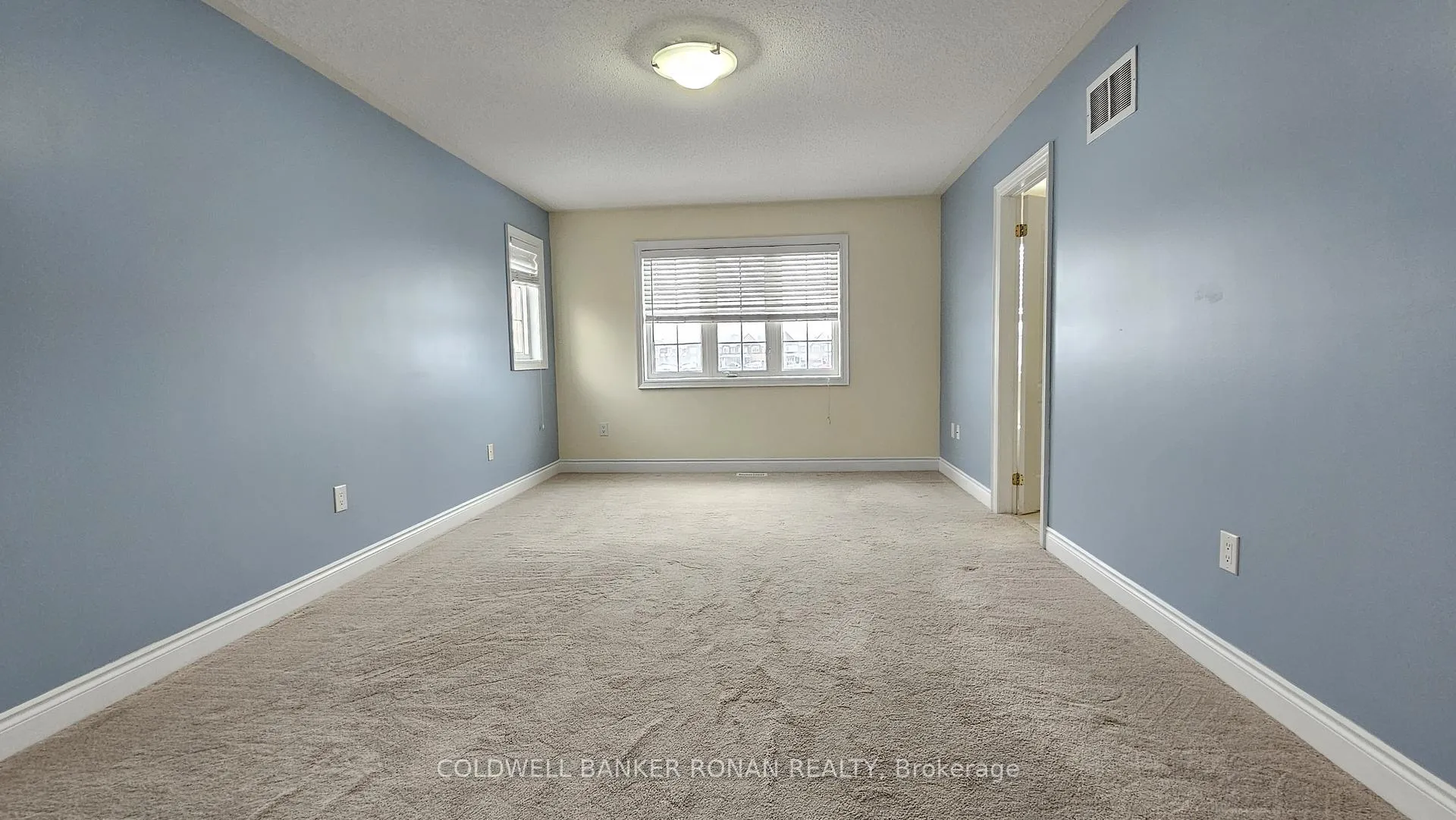 Photo 16 of 116 Tomabrook Crescent, Brampton, Sandringham-Wellington North — HOMEH
