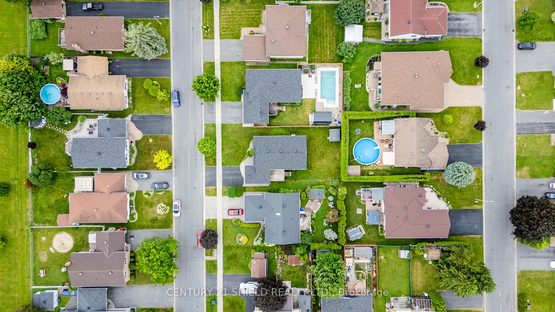 Photo 8 of 1861 Belvedere Crescent, Cornwall — HOMEH