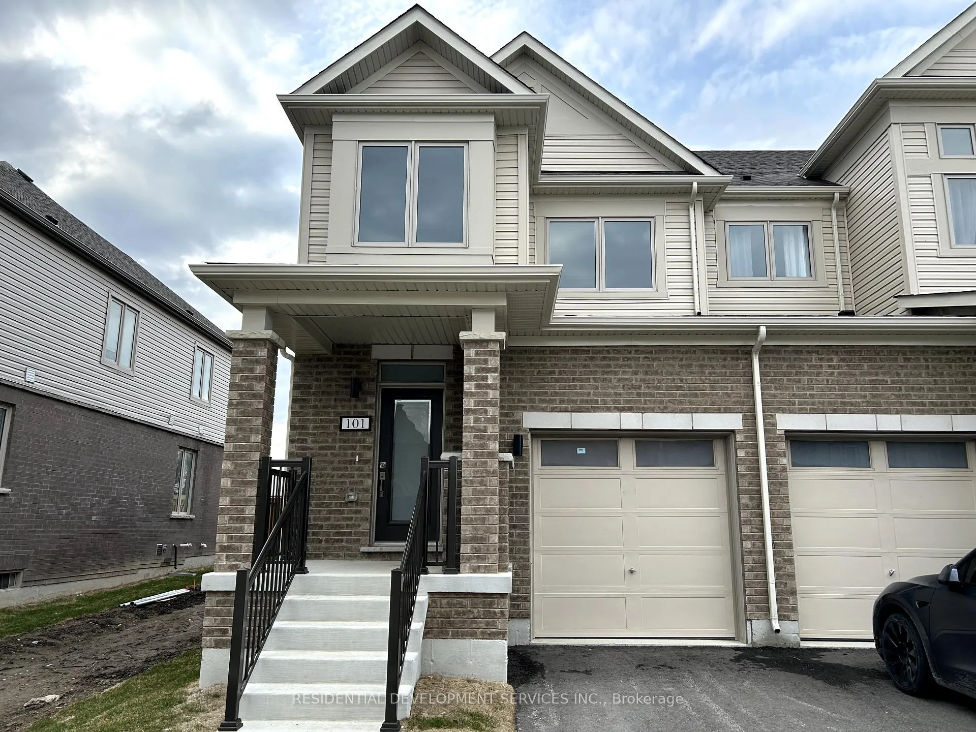 Photo 1 of 101 Sagewood Avenue, Barrie, Painswick South — HOMEH
