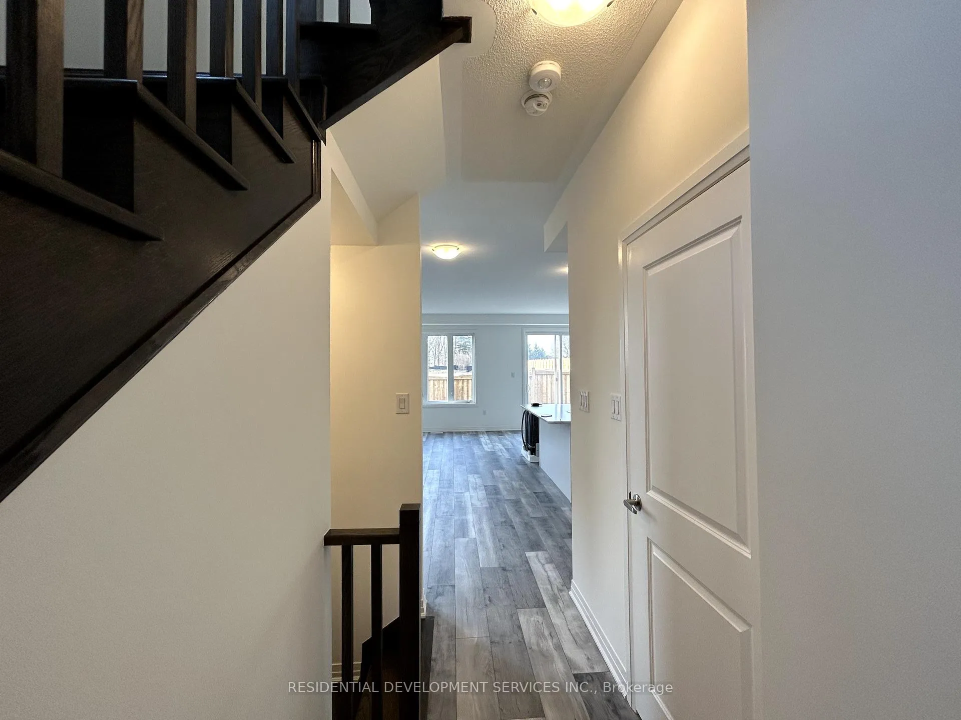 Photo 5 of 101 Sagewood Avenue, Barrie, Painswick South — HOMEH