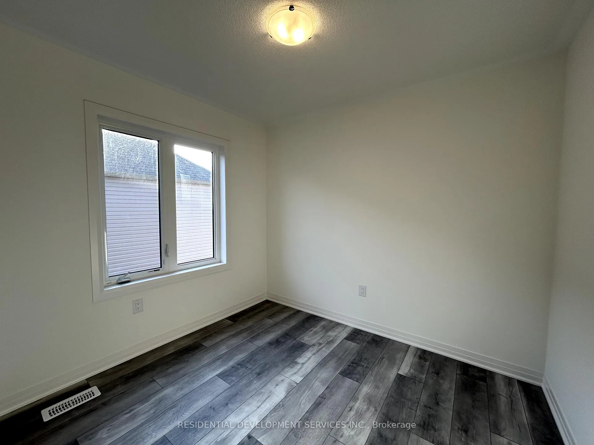 Photo 13 of 101 Sagewood Avenue, Barrie, Painswick South — HOMEH