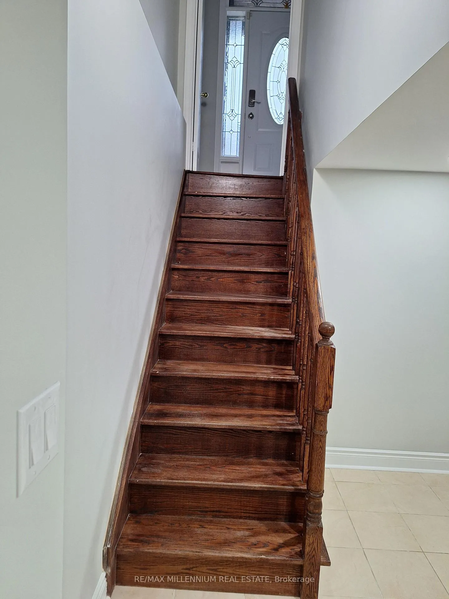 Photo 2 of 14 Freshspring Drive, Brampton, Sandringham-Wellington — HOMEH