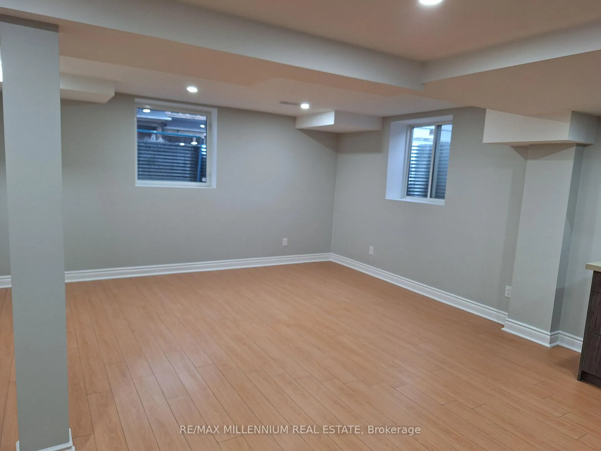 Photo 7 of 14 Freshspring Drive, Brampton, Sandringham-Wellington — HOMEH