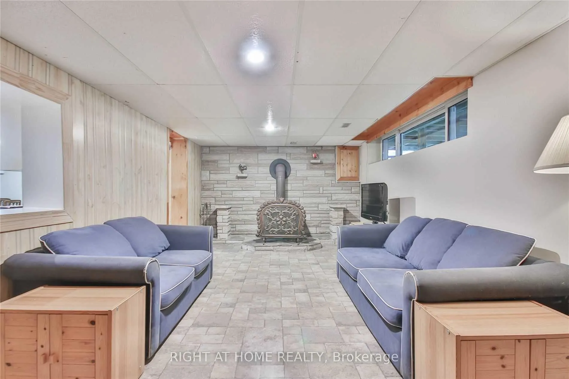 Photo 20 of 10 Jacwin Drive, Ajax, Central West — HOMEH