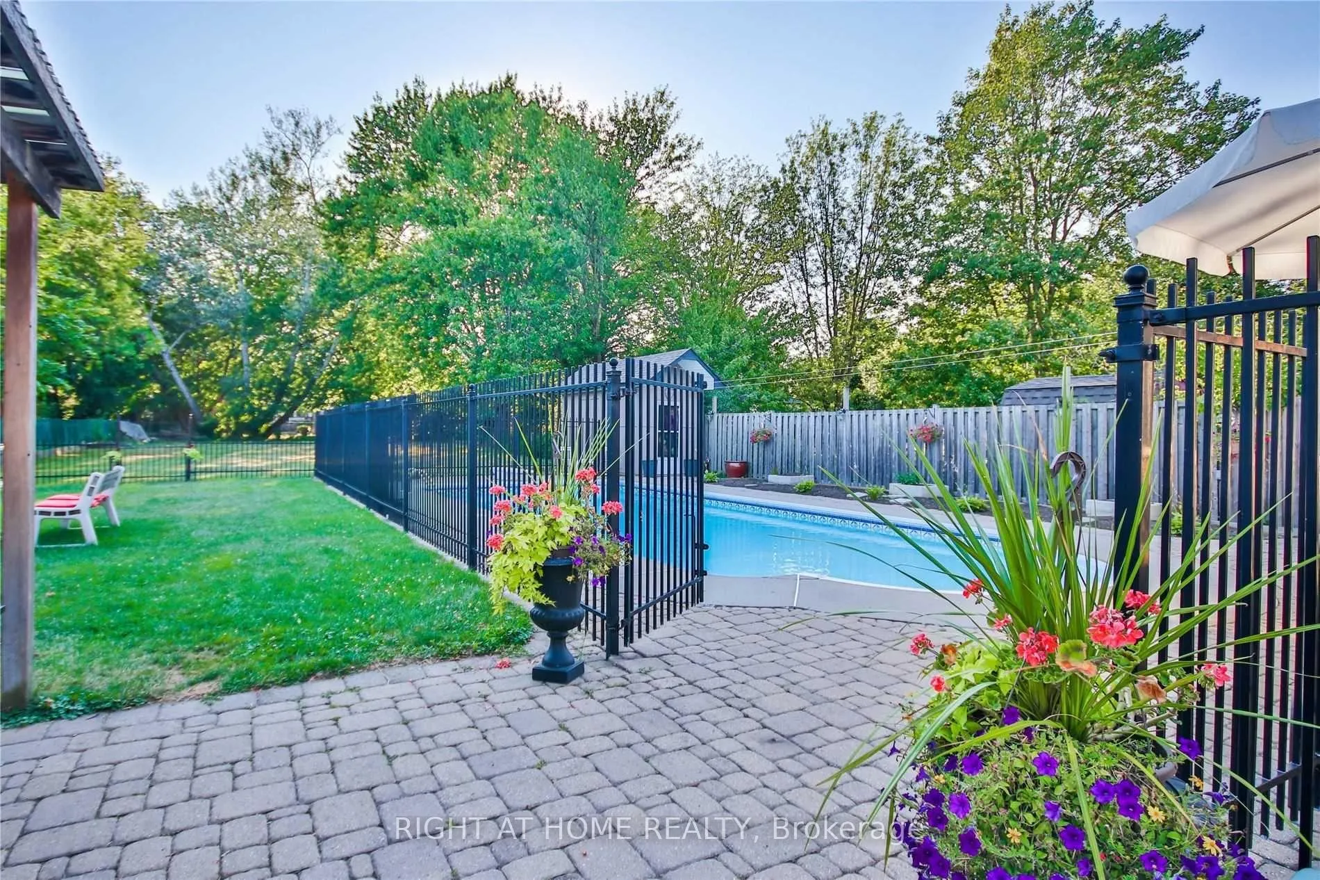 Photo 29 of 10 Jacwin Drive, Ajax, Central West — HOMEH