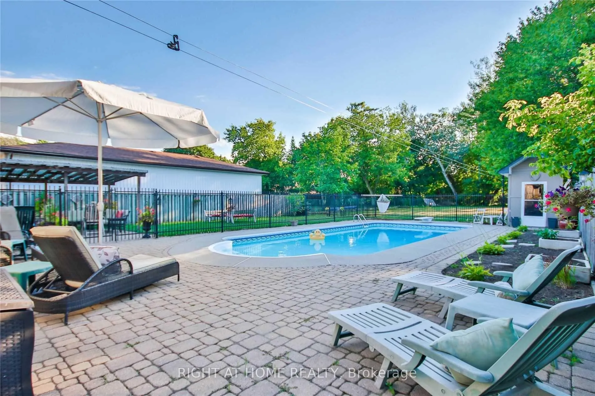 Photo 32 of 10 Jacwin Drive, Ajax, Central West — HOMEH