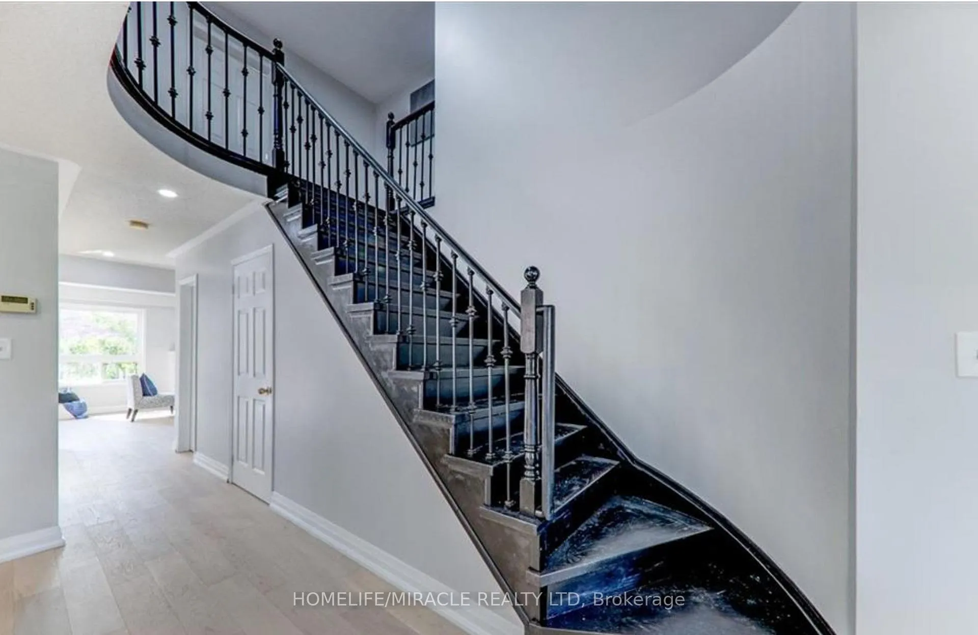 Photo 4 of 95 Luella Crescent, Brampton, Fletcher's Meadow — HOMEH
